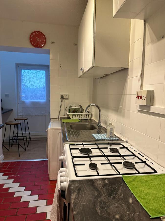 3rd Flat With Private Toilet And Bathroom Setup For Family Enjoyment 134 Keedonwood Road